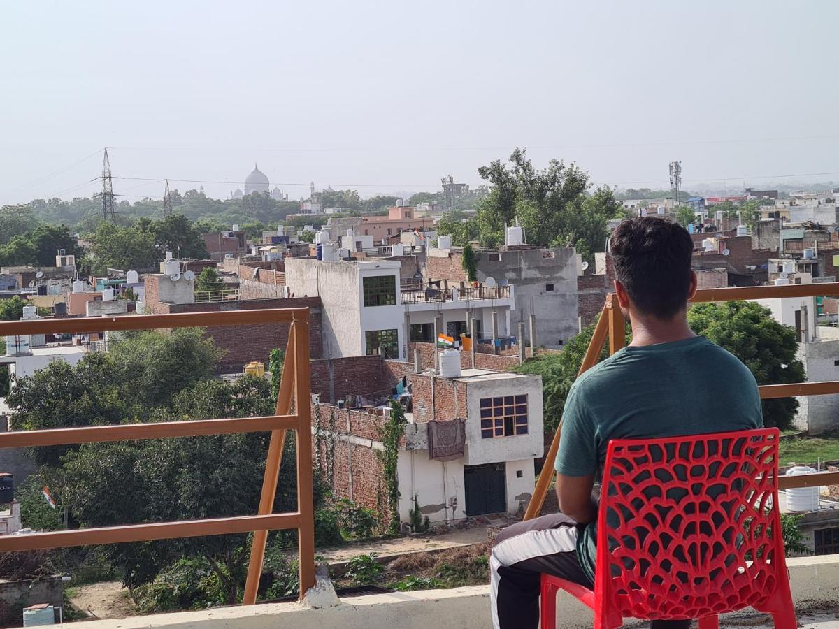 Sunrise Homestay Agra-Rooftop View Taj Mahal Agra  Eksteriør billede