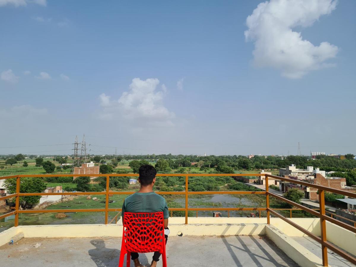 Sunrise Homestay Agra-Rooftop View Taj Mahal Agra  Eksteriør billede